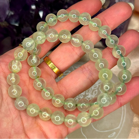 Prehnite Bracelet - Picture 2 of 3
